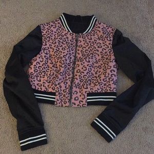 Pretty little liars pink cheetah jacket !
